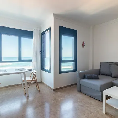Ocean & Auditorium Views Appartement *
